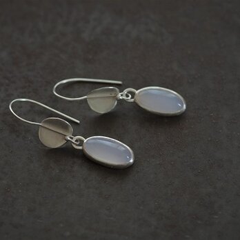 ブルーカルセドニー　ピアス