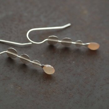 オレンジムーンストーン　ピアス