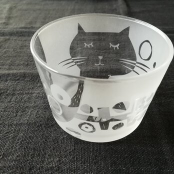 ガラスの小鉢　想い猫の画像