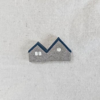 藍色屋根のおうちブローチ