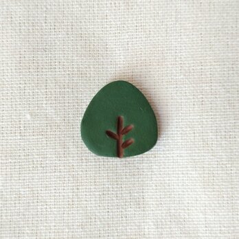 みどりの木のブローチ