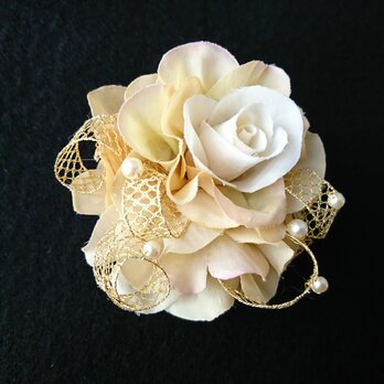 rose mellia corsage (beige)の画像