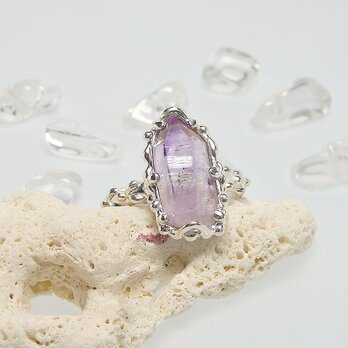 ～透明感のある美しい結晶～　ベラクルス・アメジスト原石のリング　　14号の画像
