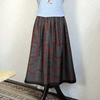 着物リメイク♪上質大島紬（５マルキ）のスカート（裏地付き）の画像