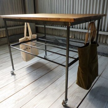 アイアン ウッド ムービング ワークテーブル （キャスター　フック付き可動式 作業台 ）の画像