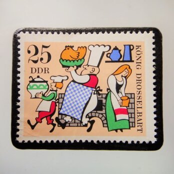 ドイツ　童話　ツグミのひげの王様　切手ブローチ5023の画像