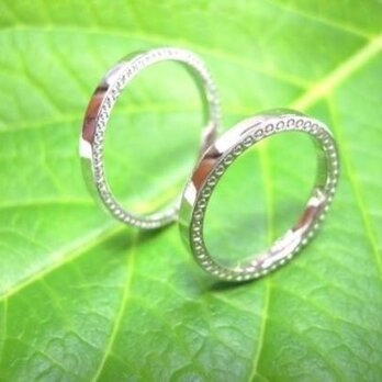 手作りプラチナ結婚指輪・可愛い極細&両サイドミル打ちの画像