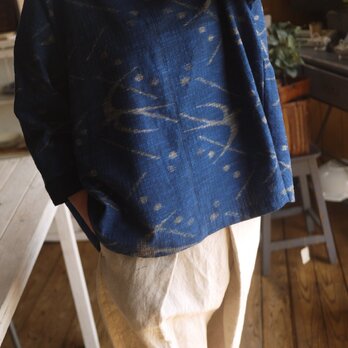 久留米絣4種後ろたっぷりタックのトップスの画像