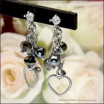 大人の♡ピアス（otonano heart pierce）《ビーズアクセサリー》の画像