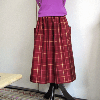 着物リメイク♪大島紬でポケット付き大人可愛いチェックのスカート（裏地付き）の画像