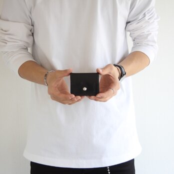 手元にすっぽり収まるかわいいコインケース