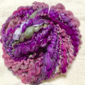 【手紡ぎ糸(スピンドル)の販売です✨】  メリノウール シルク その他 44g