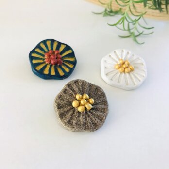 お花のブローチ/Ｇ-GY