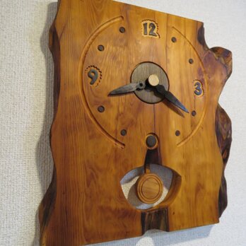 北海道産イチイの振り子時計NO5の画像