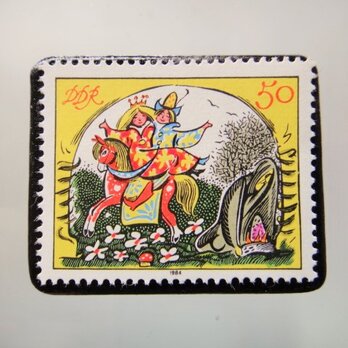旧東ドイツ　童話切手ブローチ5119の画像