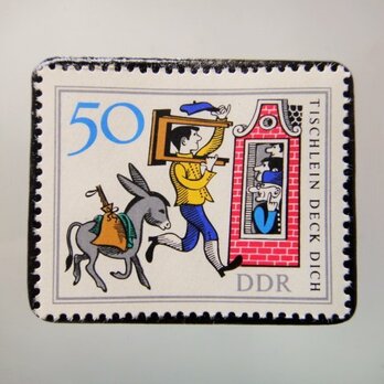 ドイツ　童話　ろばとテーブルとこん棒　切手ブローチ5125の画像