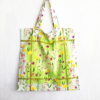 スカーフ柄 バッグ「 Flower field｜スミレ、タンポポ、etc♪（グリーン）」 ( 手提げ・コットン )の画像