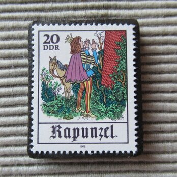 ドイツ　童話　切手ブローチ　5128の画像