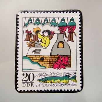 ドイツ　童話　チョウザメ物語　切手ブローチ　5135の画像