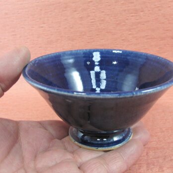 陶器ご飯茶碗（小）ルリ釉朝顔型　【190429】の画像