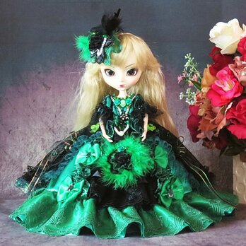 豪華ドールドレス 黒とグリーンのシンフォニー ドラマチックドレスの画像