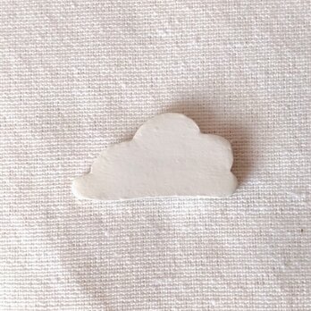 もくもく雲のブローチ