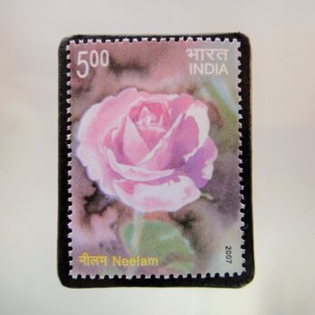 ★インド　薔薇切手ブローチ　5168の画像