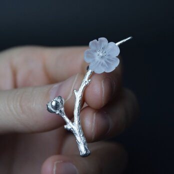 ＜受注制作＞サンカヨウのブローチ シルバー 水晶 朝露を吸って花びらが透明になる美しい花「サンカヨウ」0230の画像