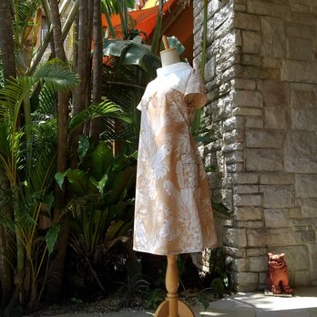 (Ｍ) ベージュ×ホワイト ボタニカルプリント サファリワンピース リゾート コットン ドレスの画像