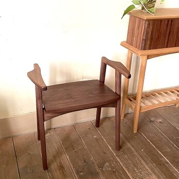 玄関スツール「リリー」＜ウォールナット板座＞