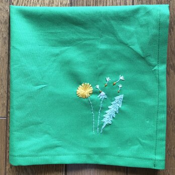 刺繍の大判ハンカチ☆タンポポの画像