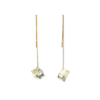 チェーンピアス ゴールドスクエアM・Threader Earrings - Gold Square (M)の画像