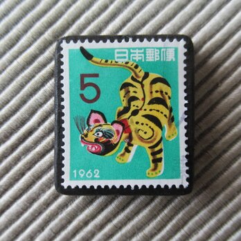 日本  アップサイクル切手ブローチ 5247の画像