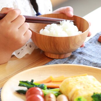 無垢の桜の木で作った子ども茶碗　桜の木で作った子ども茶碗の画像