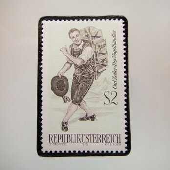 オーストリア　1970年 切手ブローチ 5268の画像