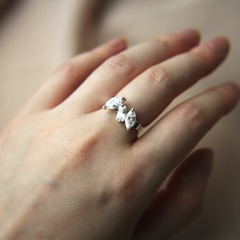 Marquise cut ring キュービックジルコニアの画像