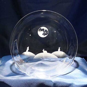 【月夜が楽しいうさぎたち】うさぎモチーフのガラス小皿 ★名入れ加工対応品（有料）の画像