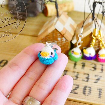 【受注制作】あみぐるみ★ころころインコ・mini（約1.5cm）／カニカン付きストラップの画像