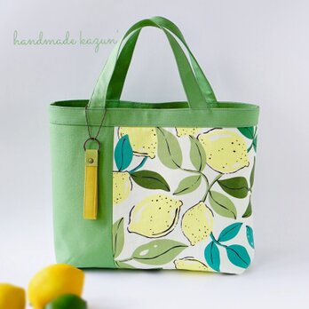一点もの！デザイナーズデザイン・レモン柄と黄緑無地のトートバッグの画像