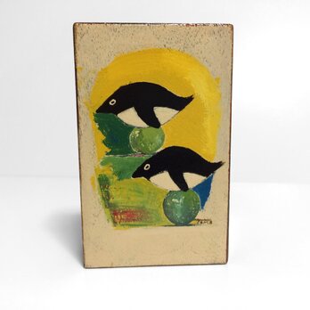 漆のオブジェ「ペンギン」の画像