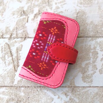 沖縄の織物とイタリアレザーの二つ折りキーケース　サクラピンク×レッド　（織物シリーズ）の画像