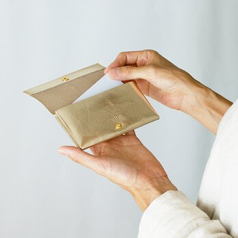 カードケース・ゴールド（イタリア産牛革 箔押し）　コインケース・小物入れにも使えます◎　caducカデュックの画像