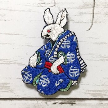 手刺繍浮世絵ブローチ＊歌川芳藤「流行兎けん」よりの画像