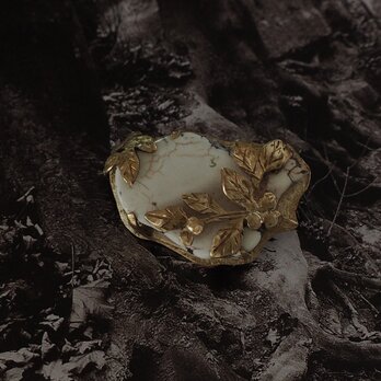 象牙色の夏　マグネサイト