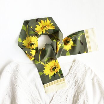 リボンスカーフ「 Sunflowers（ヒマワリ柄・グレー）」（細身フォルム  / コットン）の画像