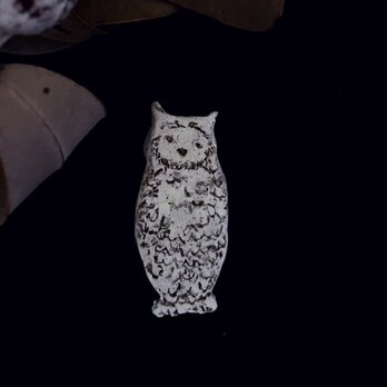 フクロウのブローチ