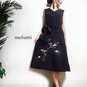 ✳︎１点物 ✳︎ アンティーク  着物リメイク  正絹　桜刺繍 フォーマルワンピース ✳︎ サイズ 9号の画像