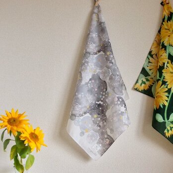 【NEW】大判の水彩画ハンカチ 「星の砂」