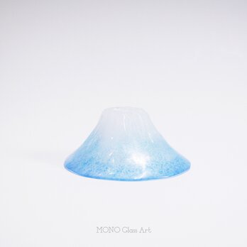 ぐい呑 富士 3【パートドヴェールガラス酒器-空色- | オリジナル・一点もの】の画像