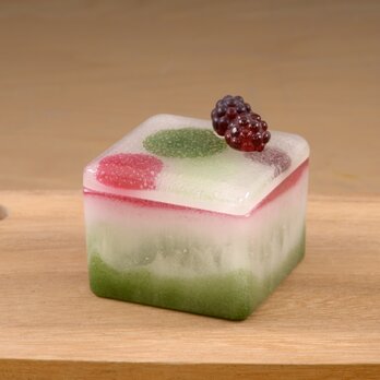 GLASS SWEETS / Moose de Matcha et Cassisの画像